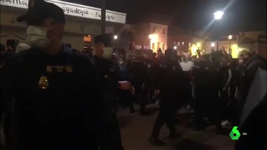 Investigan acciones xenófobas organizadas contra migrantes en Canarias Investigan acciones xenófobas organizadas contra migrantes en Canarias