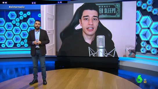 La tajante respuesta de Dani Mateo al youtuber World Street Wolverine tras pedir un aeropuerto en Andorra: "Eso se paga con impuestos" La tajante respuesta de Dani Mateo al youtuber World Street Wolverine tras pedir un aeropuerto en Andorra: "Eso se paga con impuestos"