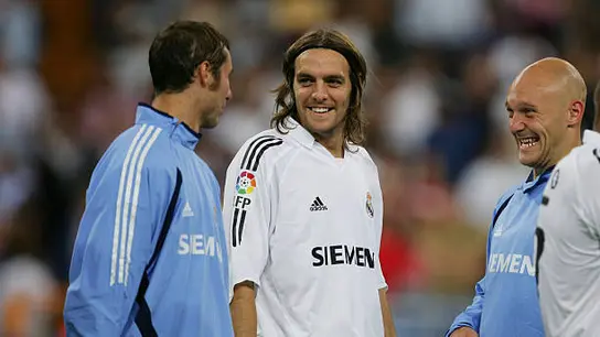 Gravesen, Woodgate e Iván Helguera Gravesen, Woodgate e Iván Helguera