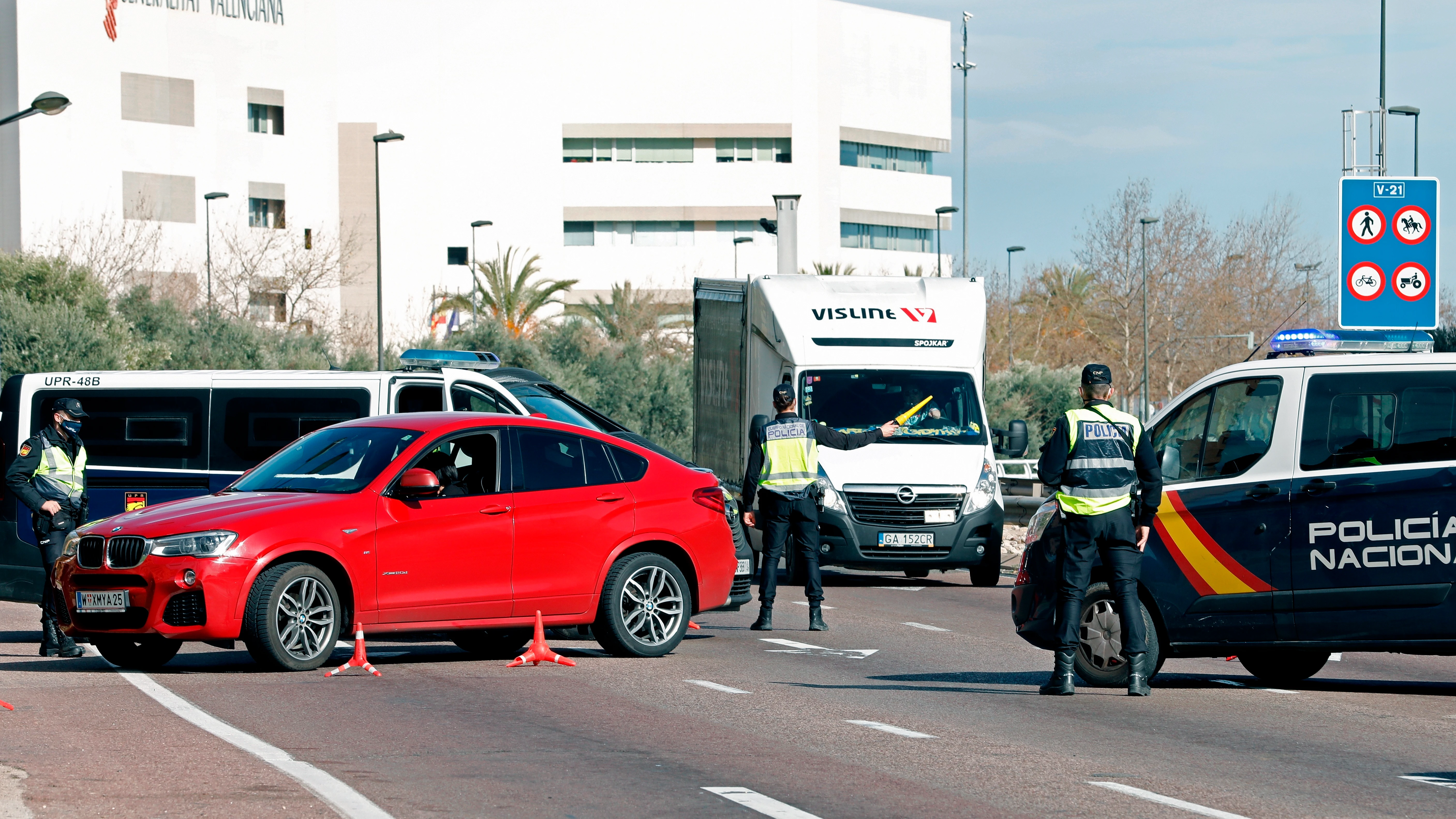 Nuevas restricciones por COVID-19, hoy | Confinamiento en España y zonas básicas de salud de Madrid, en directo