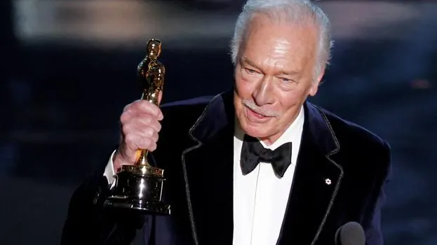 El actor Christopher Plummer, con un Oscar