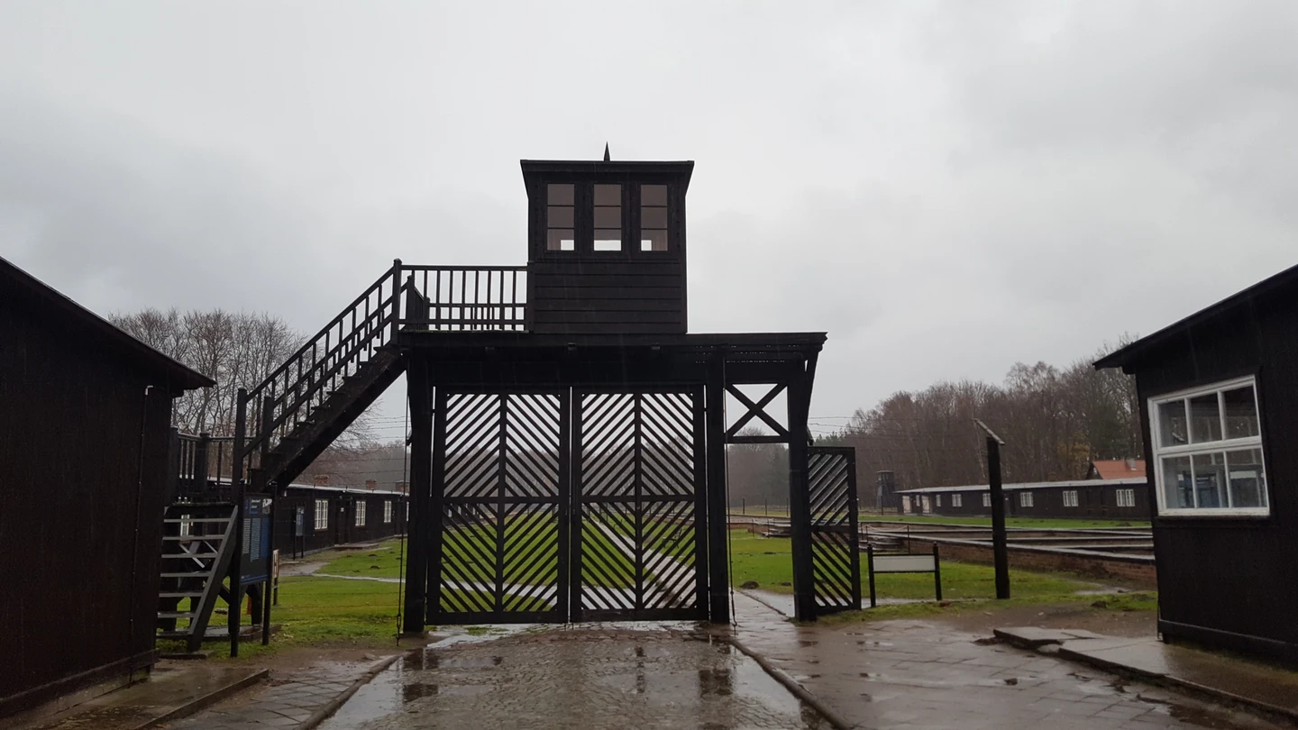 Museo Stutthof (Polonia), en el antiguo campo de concentración nazi del mismo nombre Museo Stutthof (Polonia), en el antiguo campo de concentración nazi del mismo nombre