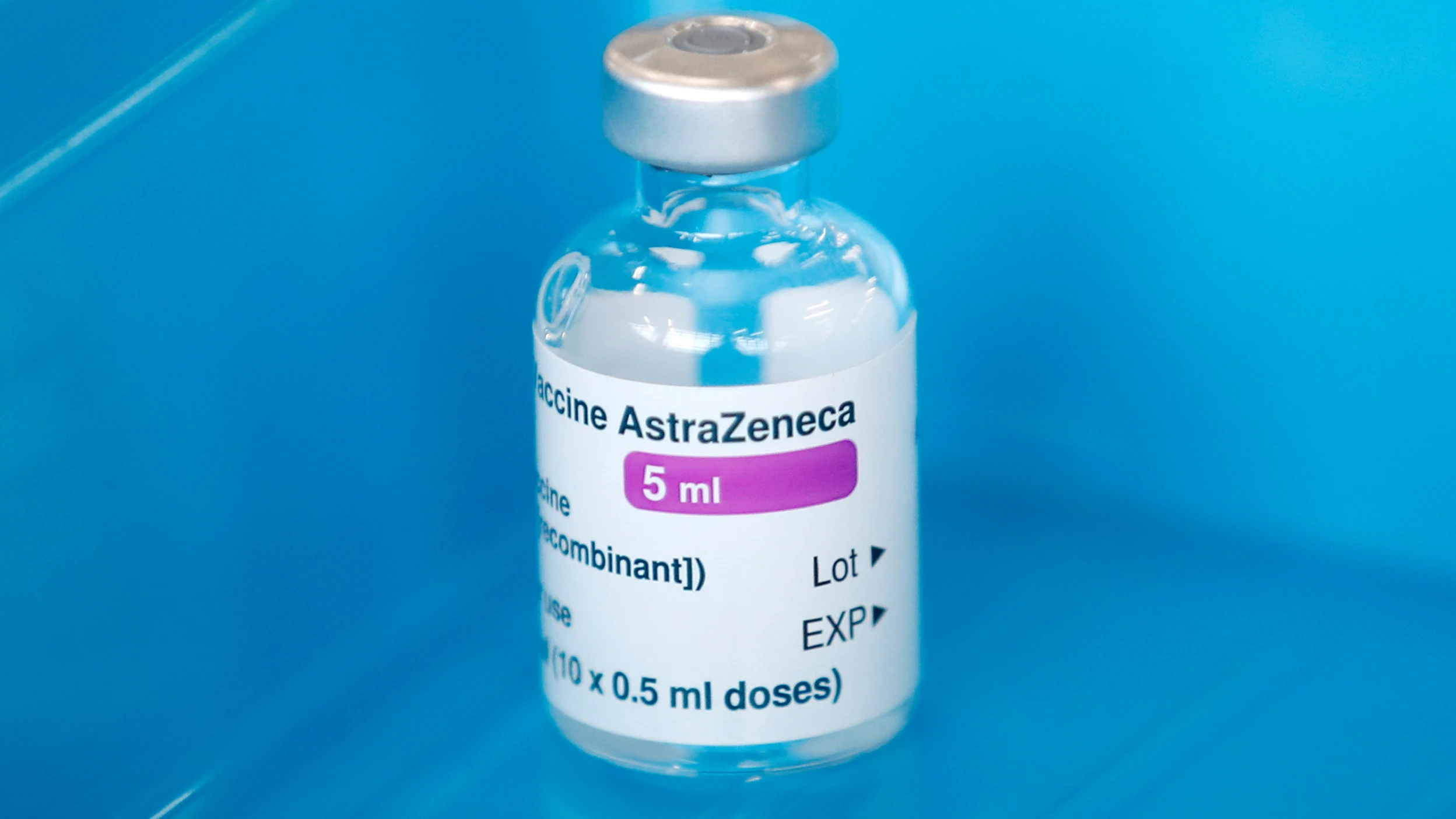 Vacuna AstraZeneca retraso