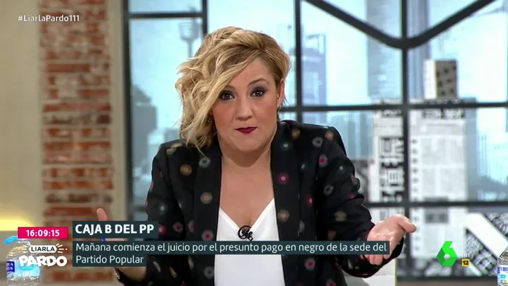 Cristina Pardo le recuerda a Casado que lleva "toda la vida" en el PP: "Creció a los pechos de Aguirre, se casó con Aznar y se reprodujo con Rajoy"