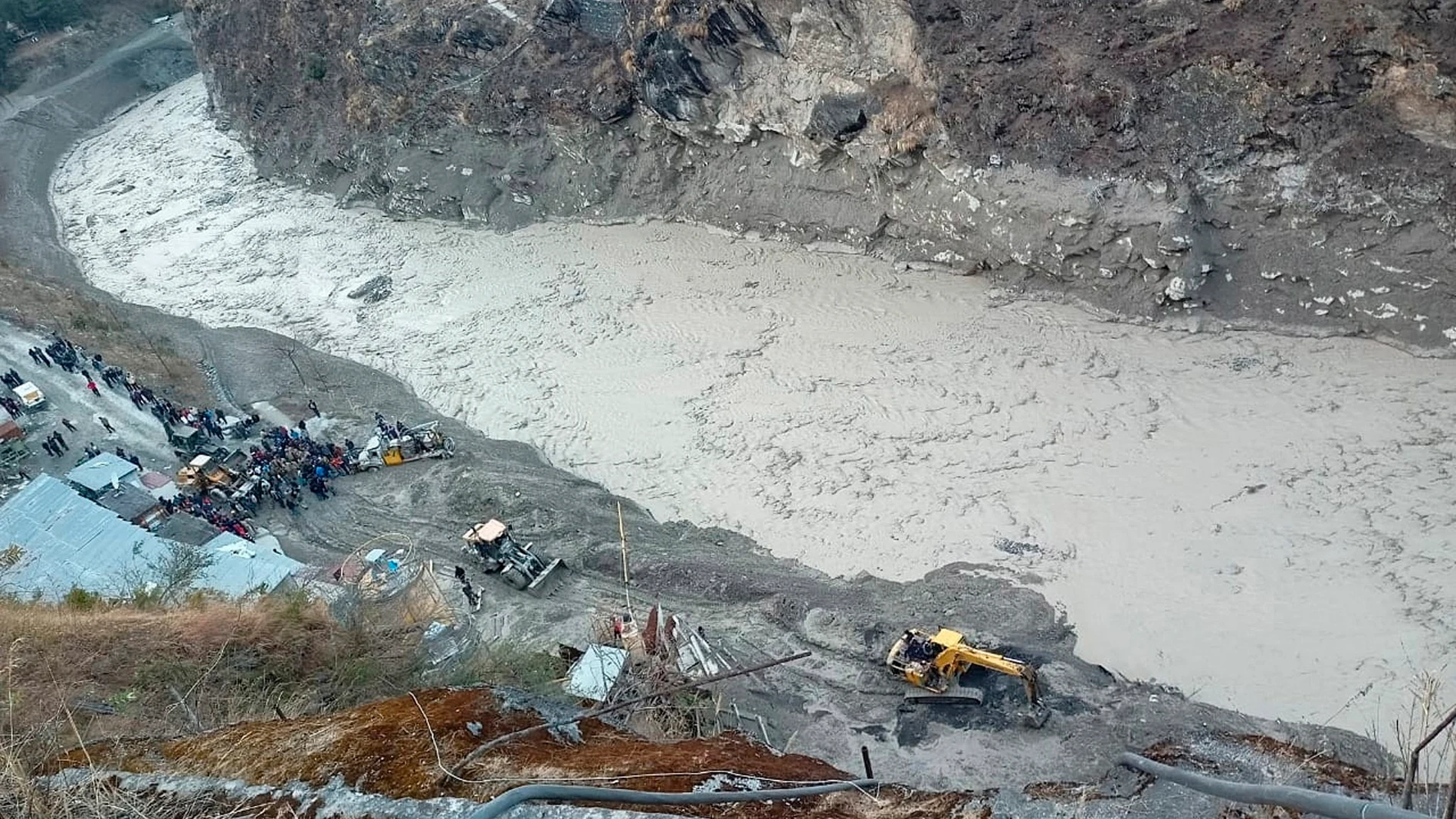 Riada provocada por la rotura de un glaciar en India
