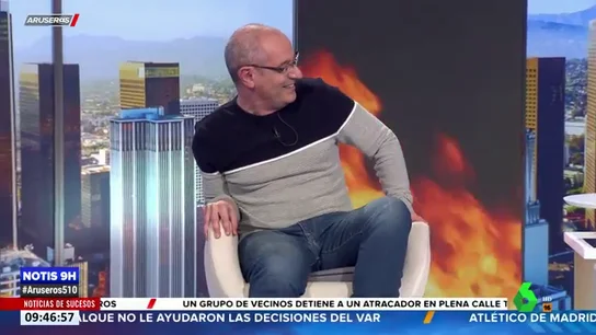 Un colaborador de Aruser@s sufre una descarga en pleno directo Un colaborador de Aruser@s sufre una descarga en pleno directo