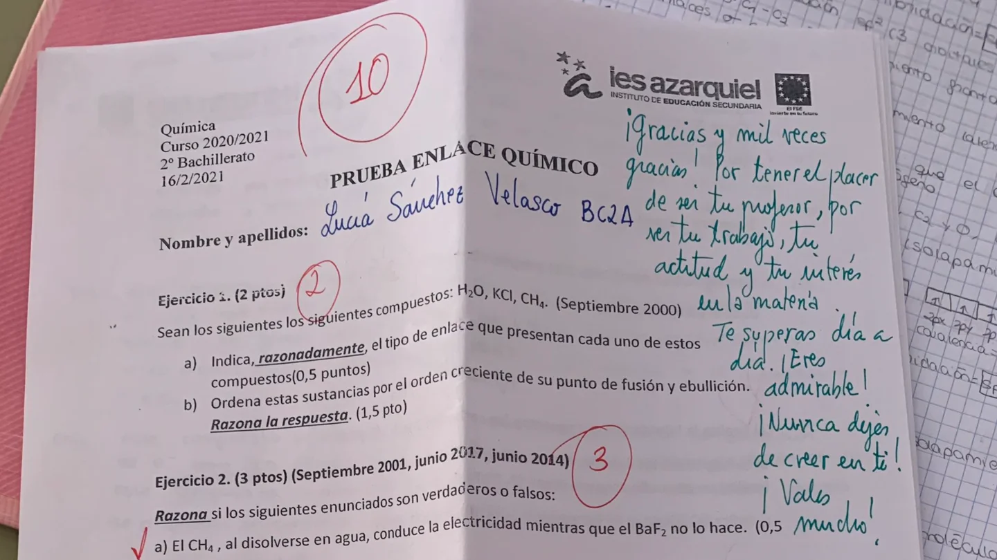 Los mensajes del profesor Ángel Tercero Felipe a una de sus alumnas Los mensajes del profesor Ángel Tercero Felipe a una de sus alumnas