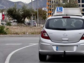 Coche de autoescuela Coche de autoescuela