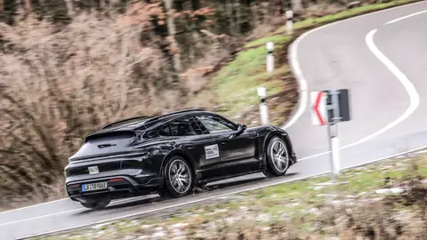 Porsche Taycan Cross Turismo Porsche Taycan Cross Turismo