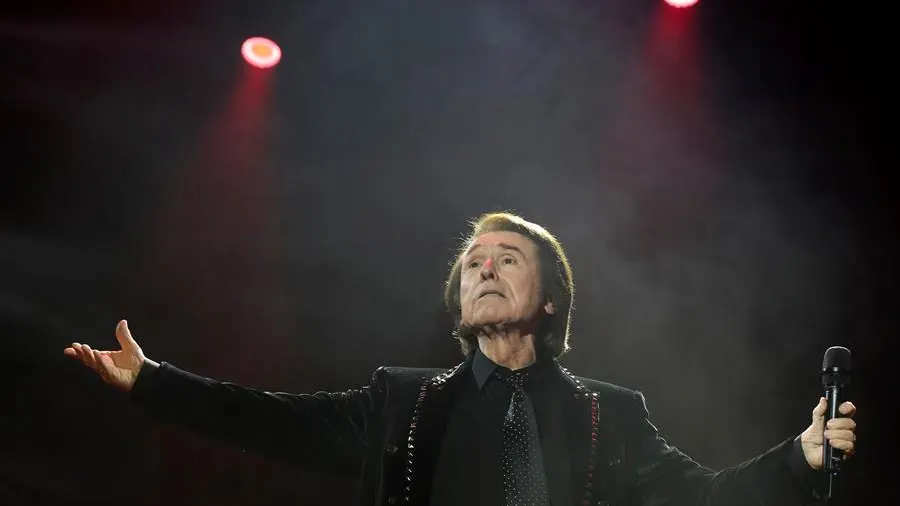 El cantante Raphael, durante un concierto el pasado diciembre.