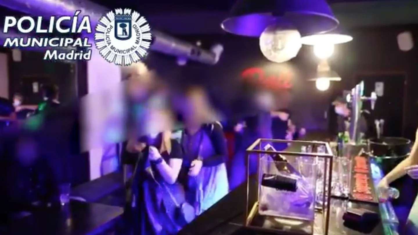 Intervención de la Policía Municipal de Madrid en una fiesta ilegal Intervención de la Policía Municipal de Madrid en una fiesta ilegal