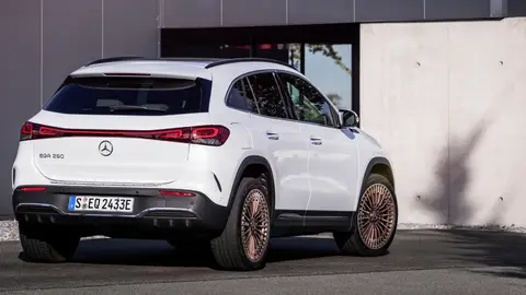 Mercedes EQA SUV compacto y eléctrico