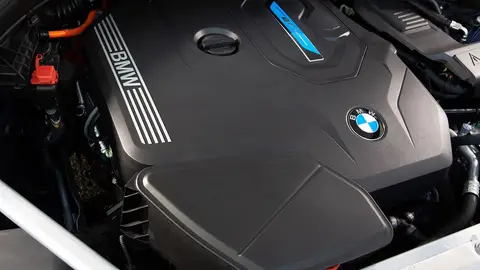 BMW X3 xDrive30e Motor híbrido enchufable.