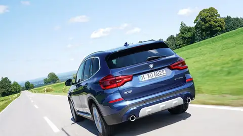 BMW X3 xDrive30e BMW X3 xDrive30e