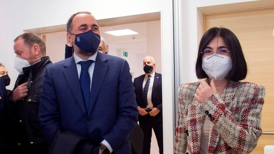 La ministra de Sanidad, Carolina Darias con el conselleiro de Sanidad, Julio García. La ministra de Sanidad, Carolina Darias con el conselleiro de Sanidad, Julio García.