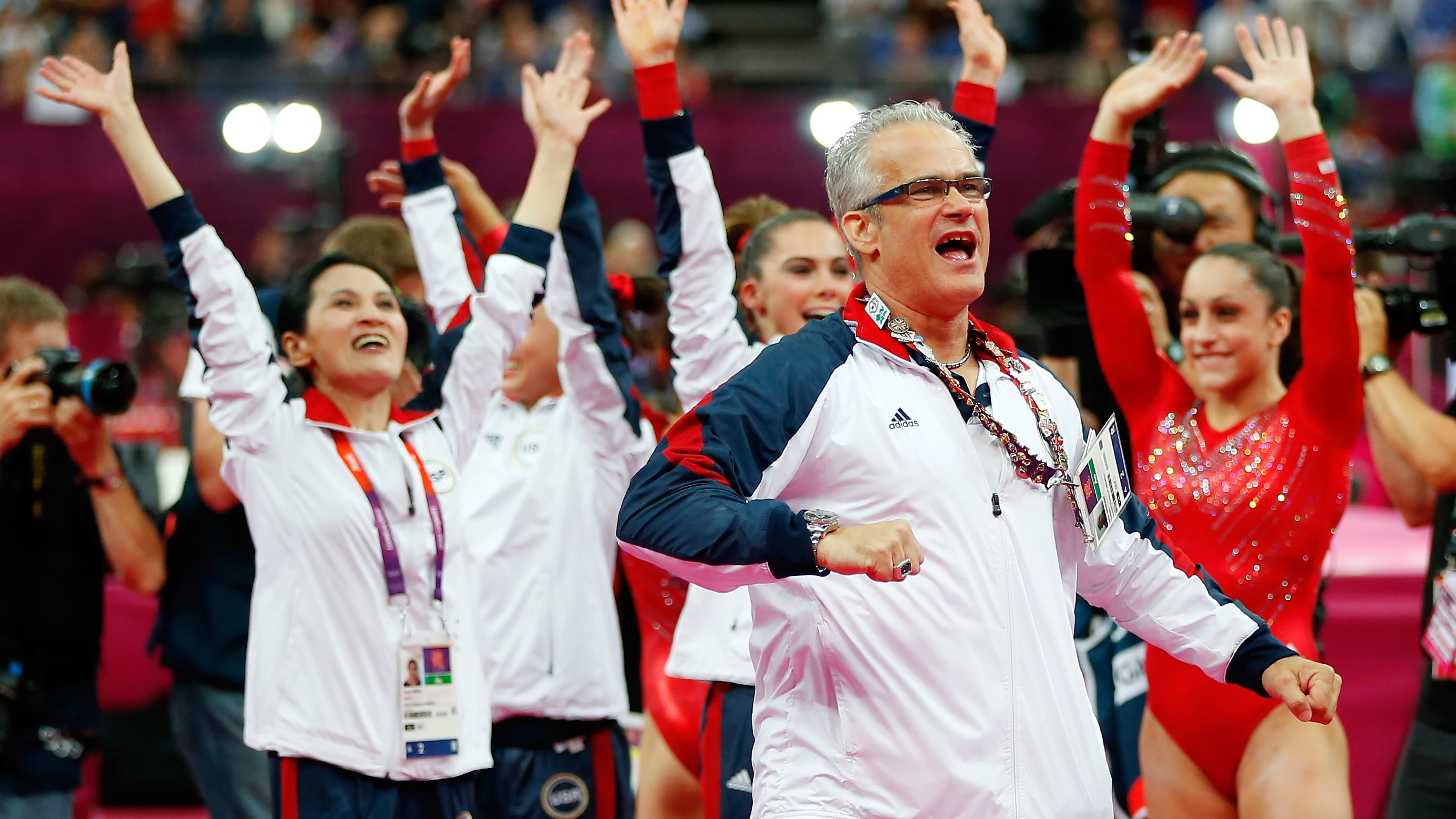 John Geddert, entrenador de la selección femenina de Estados Unidos en 2012