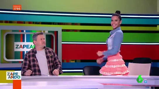El look 'mexicano' de Cristina Pedroche que fascina a los zapeadores: "Es que ella lo luce muy bien" El look 'mexicano' de Cristina Pedroche que fascina a los zapeadores: "Es que ella lo luce muy bien"