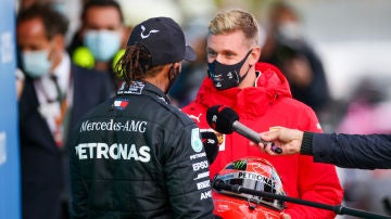 Lewis Hamilton y Mick Schumacher