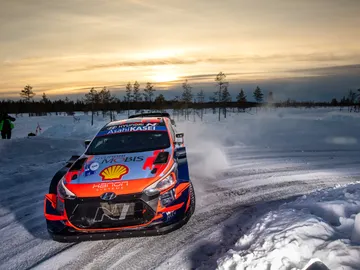 Ott Tänak manda en el Arctic Rally Ott Tänak manda en el Arctic Rally