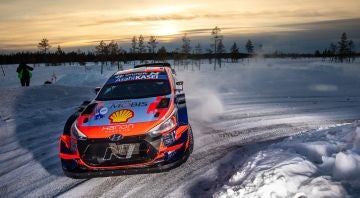 Ott Tänak manda en el Arctic Rally