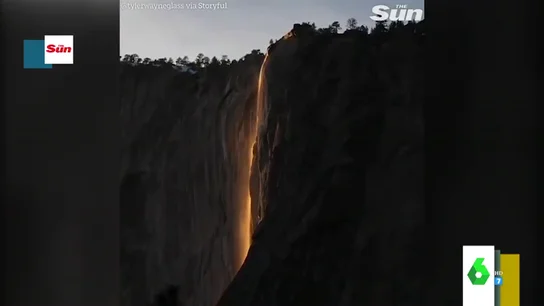 Las impactantes imágenes de una 'lengua de fuego': así es el fenómeno que solo ocurre a finales de febrero Las impactantes imágenes de una 'lengua de fuego': así es el fenómeno que solo ocurre a finales de febrero