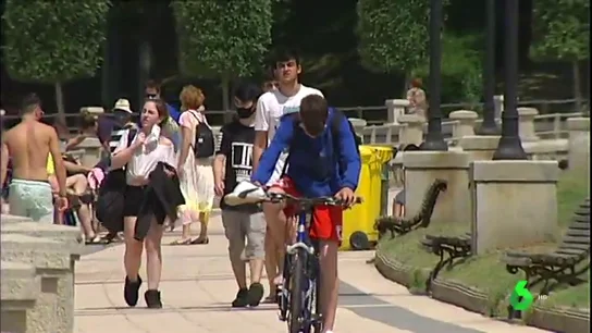 Retrasar la Semana Santa tres semanas: la propuesta de un grupo de ingenieros para paliar el repunte de contagios Retrasar la Semana Santa tres semanas: la propuesta de un grupo de ingenieros para paliar el repunte de contagios