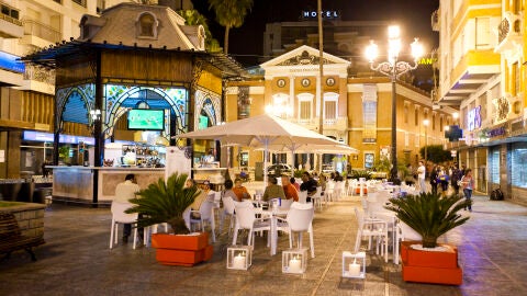 Kiosko modernista de la Plaza de la Paz