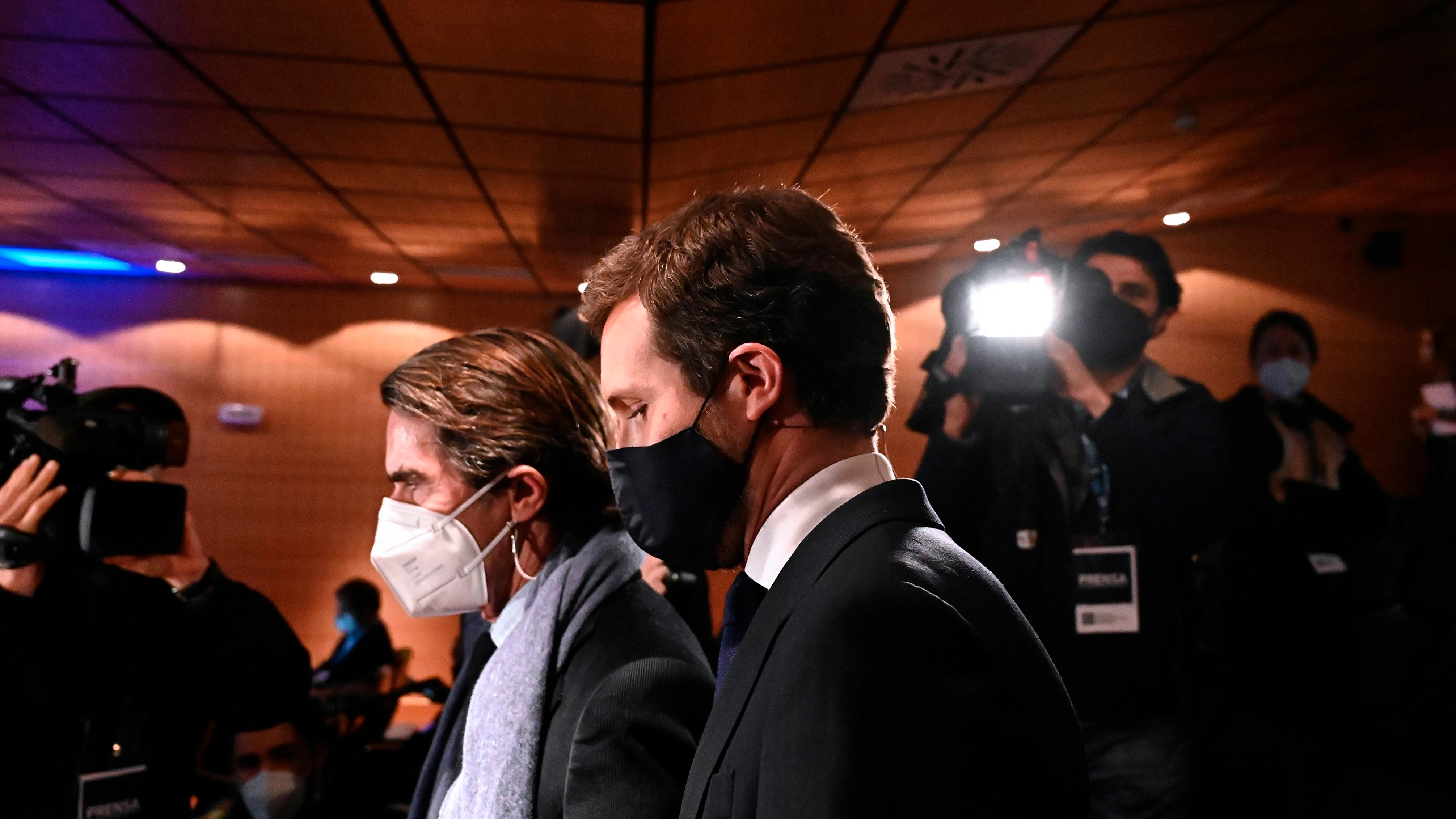 Pablo Casado y José María Aznar.