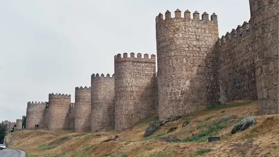 Muralla romana de Ávila Muralla romana de Ávila