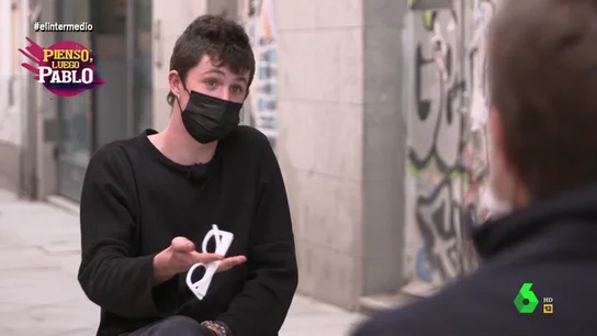 Un joven sorprende a Ibarburu al enumerar todo lo que se paga con impuestos: "Los policías que vinieron ayer a decirnos cosas con porras..." Un joven sorprende a Ibarburu al enumerar todo lo que se paga con impuestos: "Los policías que vinieron ayer a decirnos cosas con porras..."