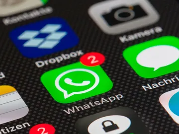 WhatsApp WhatsApp