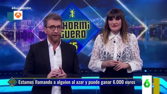 La reacción de una joven a la llamada de Pablo Motos que sorprende a 'El Hormiguero': "No tengo nombre, soy anónima" La reacción de una joven a la llamada de Pablo Motos que sorprende a 'El Hormiguero': "No tengo nombre, soy anónima"