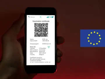 Un móvil con el nuevo certificado Un móvil con el nuevo certificado