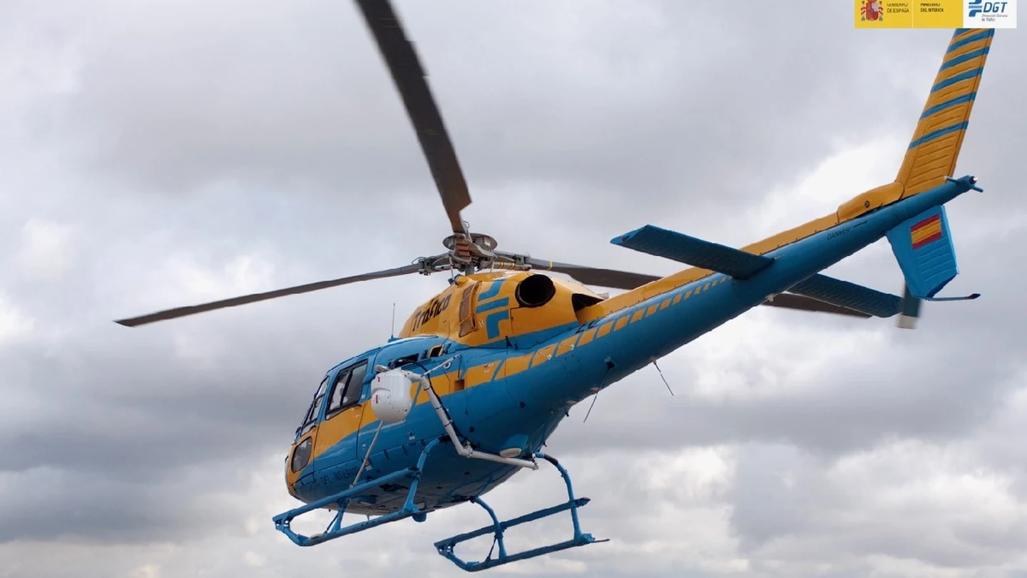 Helicóptero de la DGT Helicóptero de la DGT
