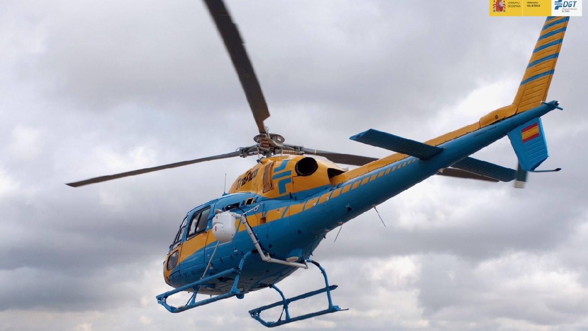 Helic&oacute;ptero de la DGT