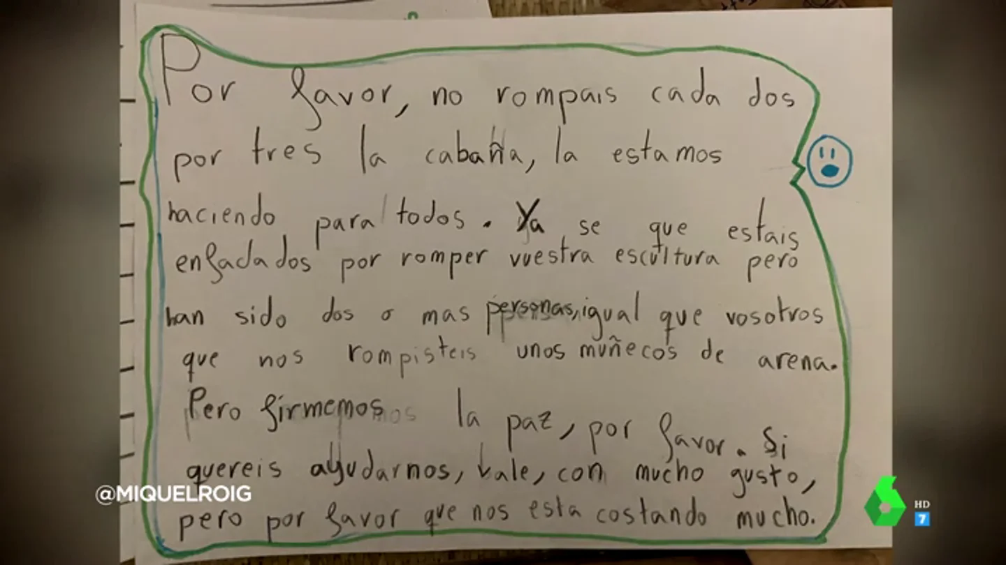 El adorable cartel de un niño para poner fin a la pelea entre dos clases de su colegio: "Firmemos la paz, por favor" El adorable cartel de un niño para poner fin a la pelea entre dos clases de su colegio: "Firmemos la paz, por favor"