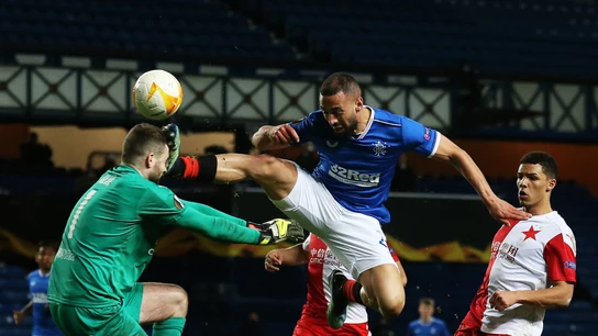 Roofe impacta en la cara de Kolar Roofe impacta en la cara de Kolar