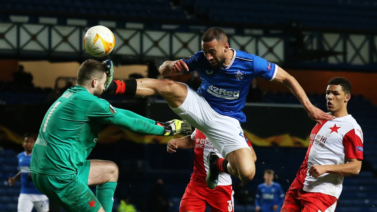 Roofe impacta en la cara de Kolar