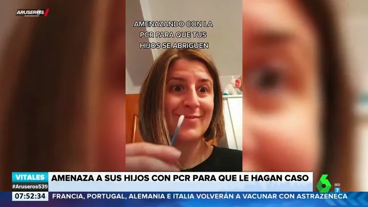 El vídeo de una madre que amenaza a sus hijos con hacerles PCR si no son obedientes