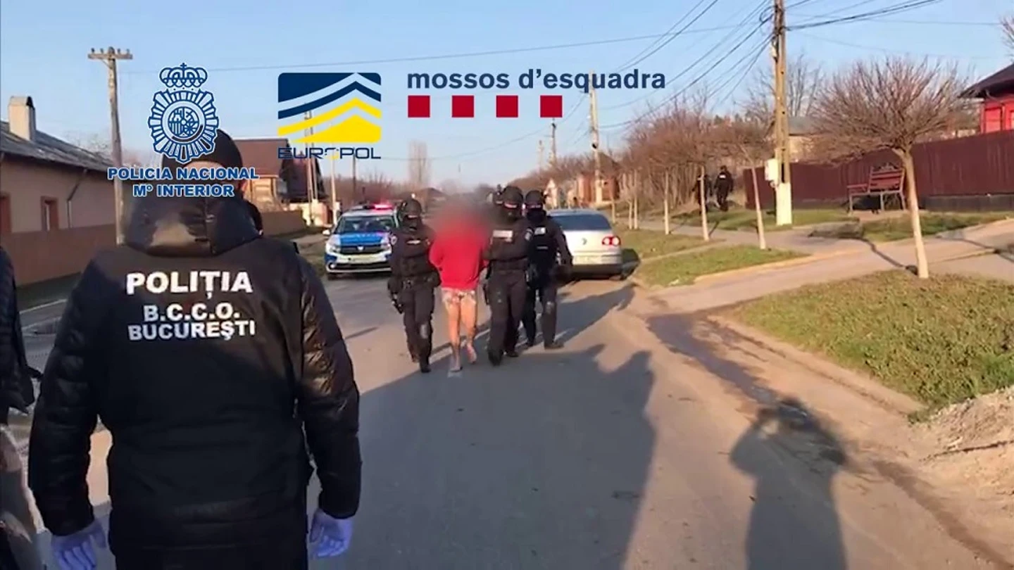 Imagen del momento de la detención de un proxeneta Imagen del momento de la detención de un proxeneta