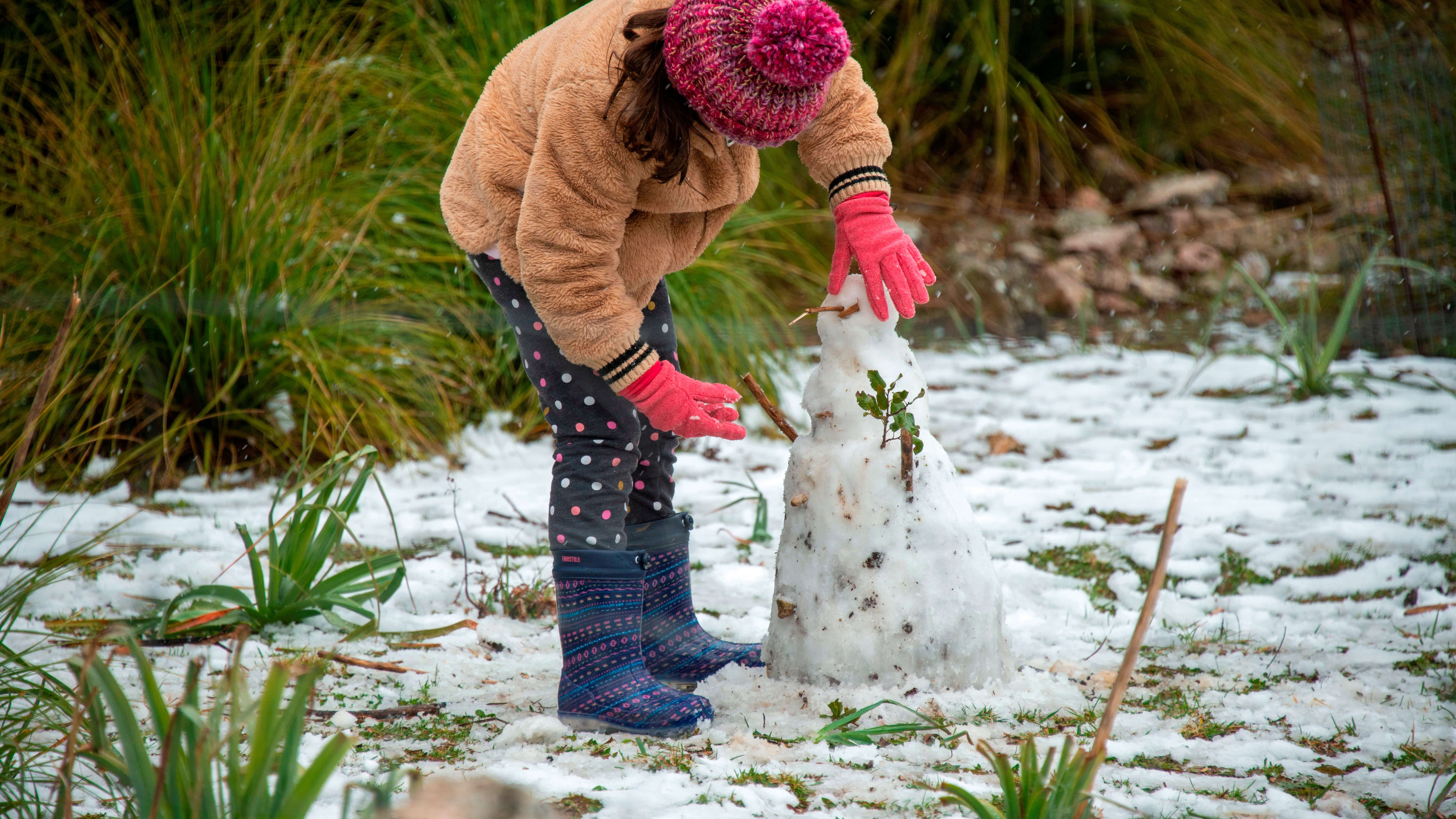 La nieve cubre Puig Major de blanco