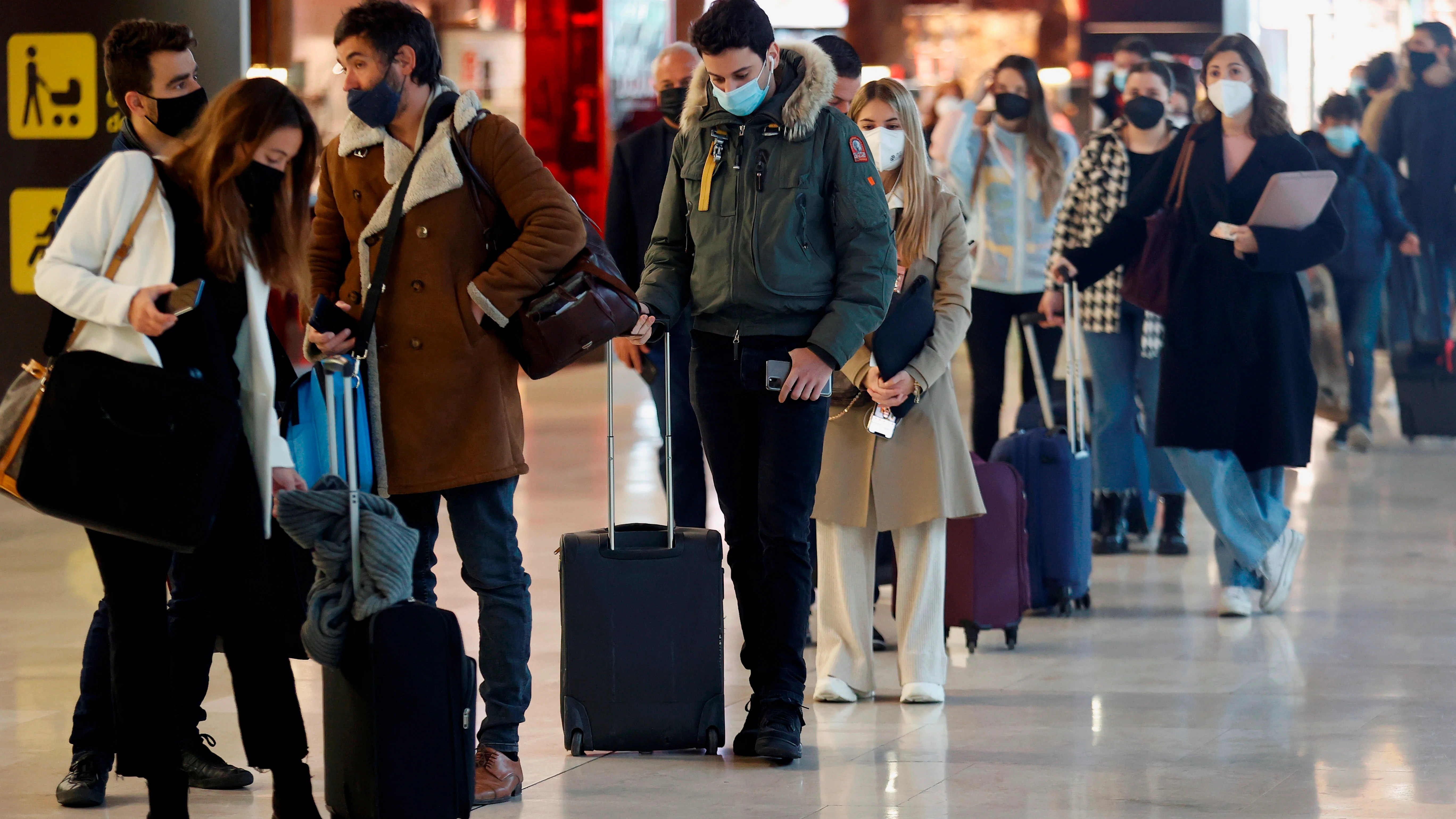 Colas en el aeropuerto de Madrid