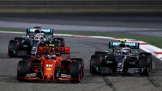 Leclerc, perseguido por Hamilton y Bottas Leclerc, perseguido por Hamilton y Bottas