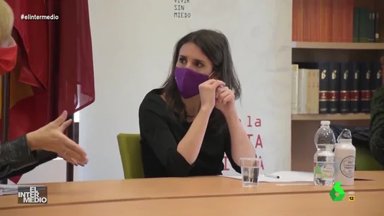 Vídeo manipulado - El dilema de Irene Montero al escuchar un 'profundo' consejo de pareja Vídeo manipulado - El dilema de Irene Montero al escuchar un 'profundo' consejo de pareja