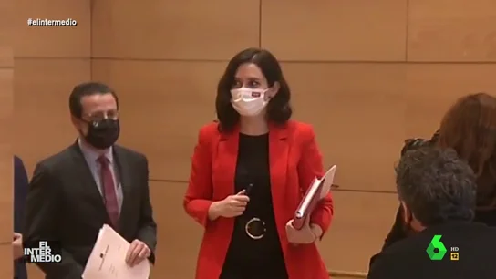 Vídeo manipulado - El paseíllo de Isabel Díaz Ayuso al rimo de Lolita Sevilla Vídeo manipulado - El paseíllo de Isabel Díaz Ayuso al rimo de Lolita Sevilla