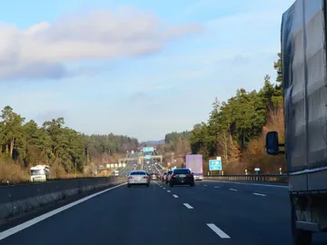 Carretera con coches Carretera con coches