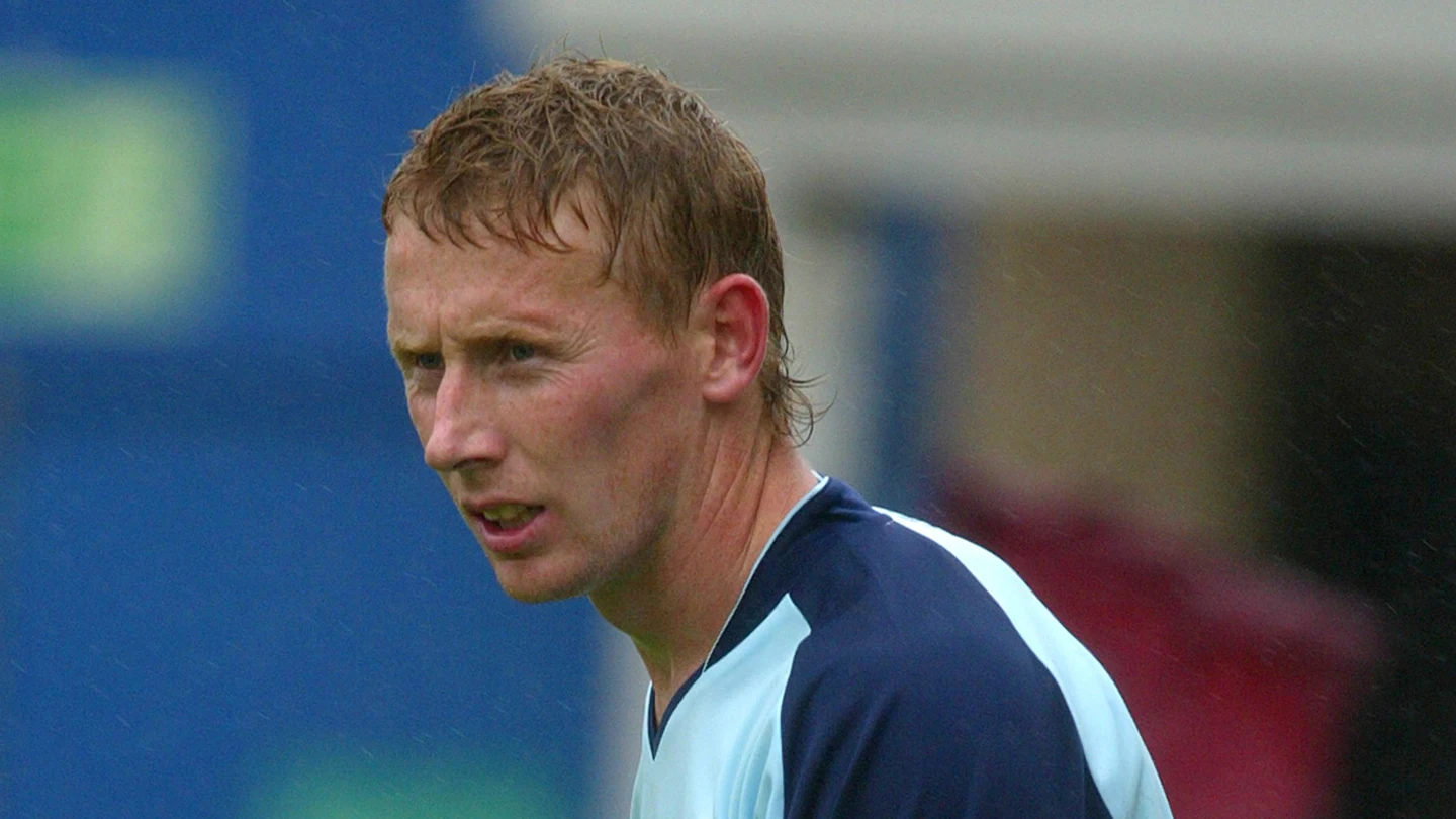 Lee Roche Lee Roche