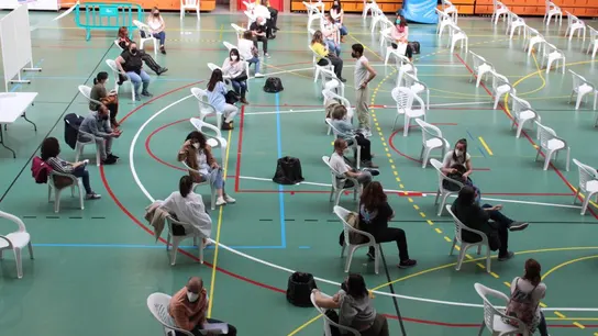 Vacunación de docentes frente al COVID en Albacete Comienza la vacunación de docentes en el Pabellón Ferial.