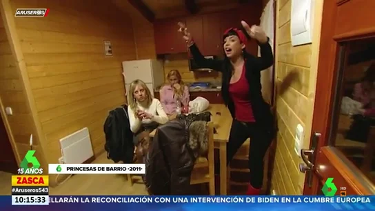 La épica pela de 'Princesas de barrio' en 2011 en laSexta: del "eres tonta" al "tócamelo" La épica pela de 'Princesas de barrio' en 2011 en laSexta: del "eres tonta" al "tócamelo"