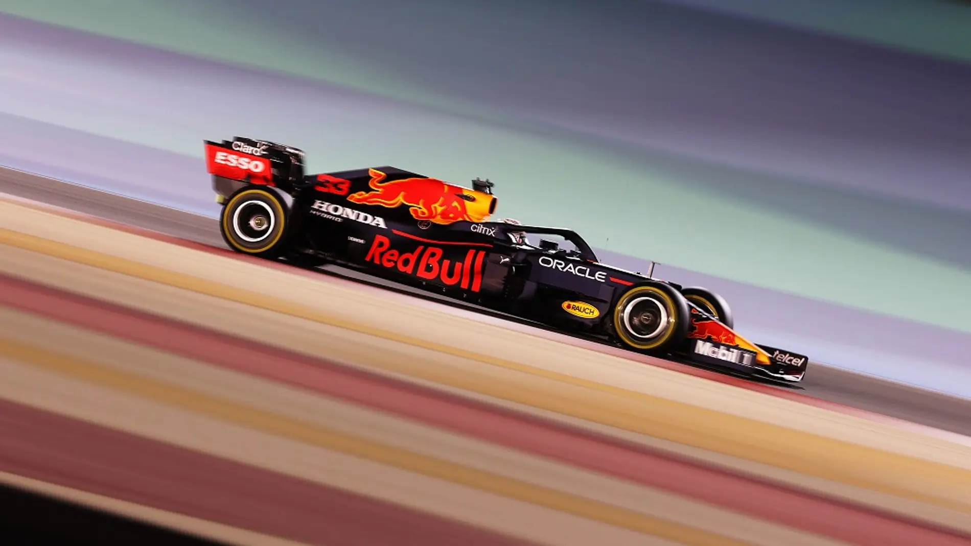 Max Verstappen lidera en Bahréin